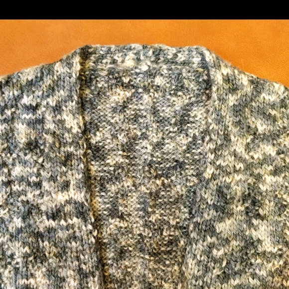 Sweater Vest Hand Knit Cropped V Neck Ribbed Vintage Styling Price is Firm - Picture 8 of 13